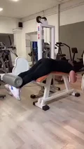 Hamstring kuvveti için yatarak leg curl